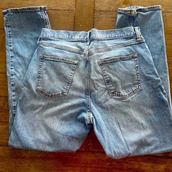 Old Navy Men’s Built-in Flex Straight Leg Jeans (34x30) - Picture 2 of 2